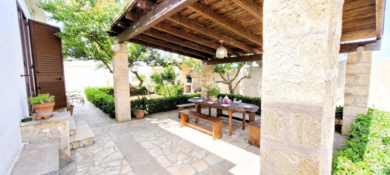 Villa Cigaline Tiggiano Bagian luar foto