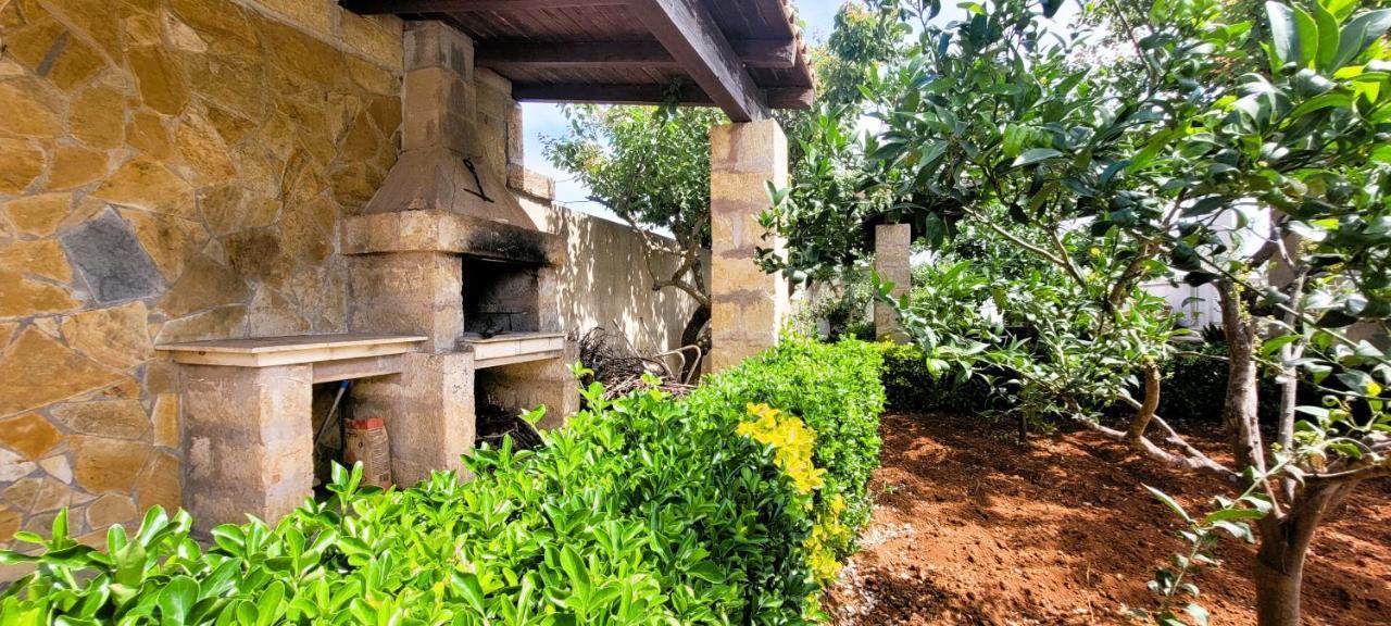 Villa Cigaline Tiggiano Bagian luar foto
